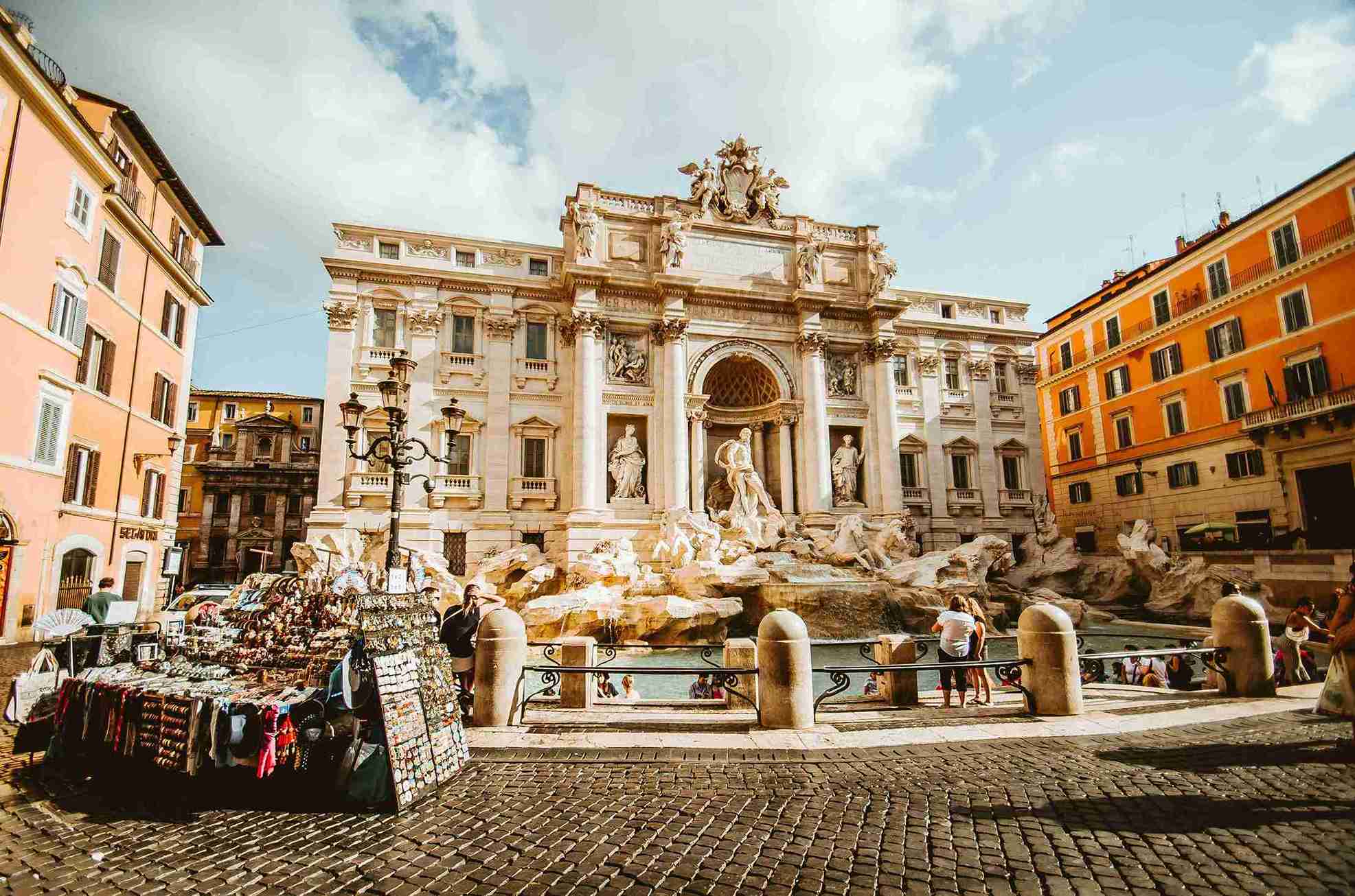 Explore Rome with a Hop-On Hop-Off Bus Tour