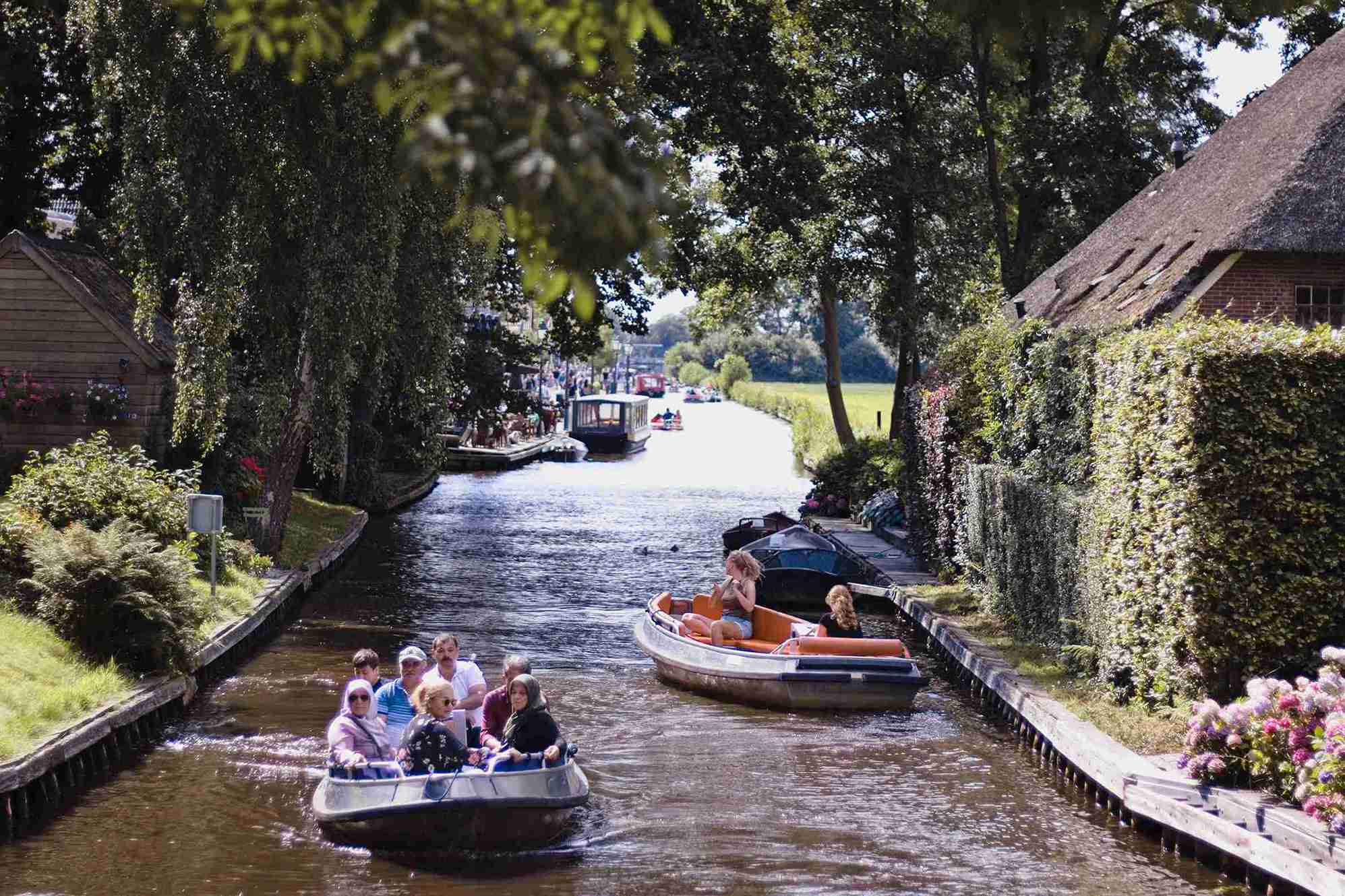 A Fairy-Tale Day in Giethoorn