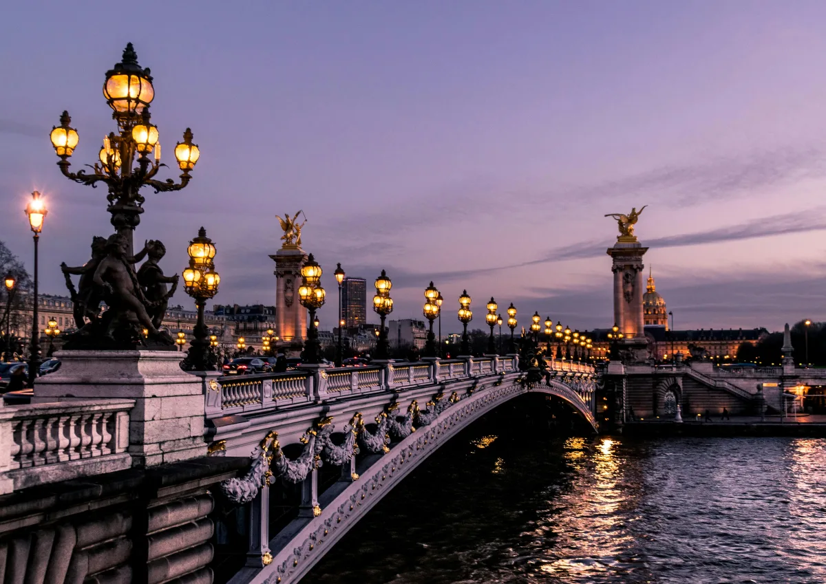 A Day of Royal Grandeur and Artistic Marvels